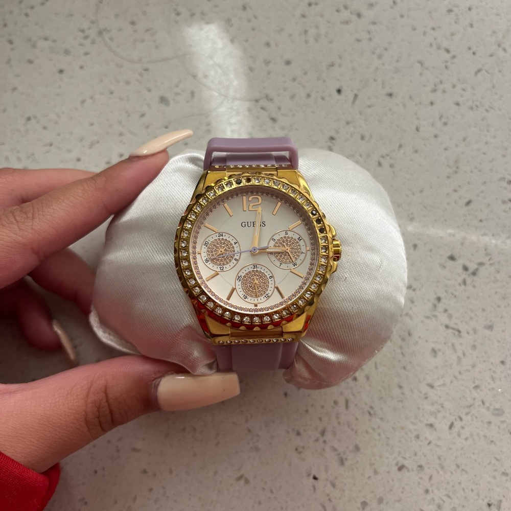 Guess Watch